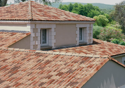 Couvreur Sud Couverture Charpente Peinture Ravalement Isolation Zinguerie Démoussage Traitement Rénovation Velux Interventions Fuites Isolations Nice 06 Cannes Antibes Cagnes-sur-Mer